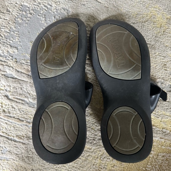 Birkenstock Tatami Black Strap buckle Slip On Sandals wedge size 7 - Picture 3 of 11